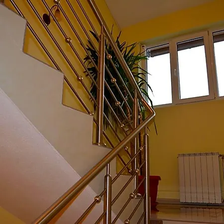 Braca Lazic Motel 3*