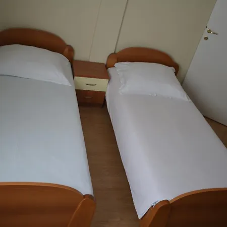 Braca Lazic 3* Bijeljina