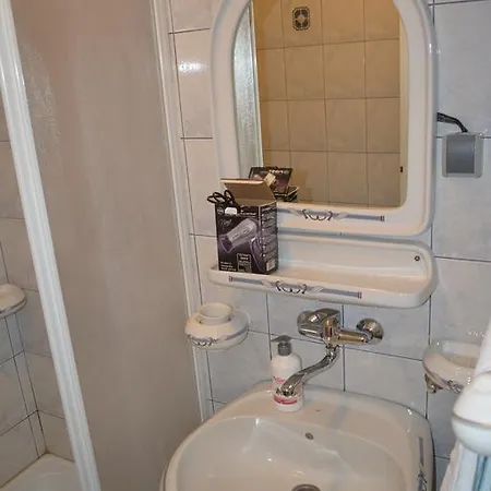 Braca Lazic 3* Bijeljina