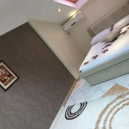 Braca Lazic Motel